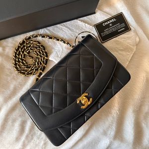 Vintage Chanel Diana Small Black Quilted Lambskin 24K GHW
